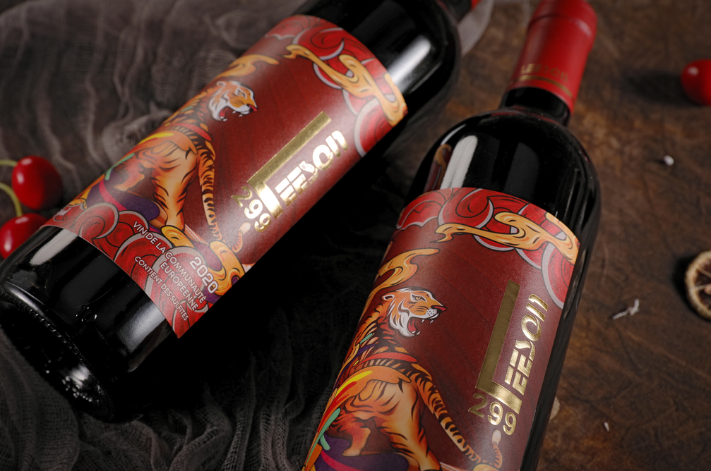 Yuncang winery's brand LEESON red wine s