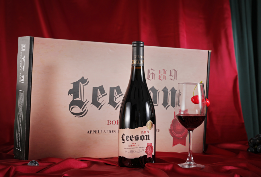 Yuncang winery's brand LEESON red wine s