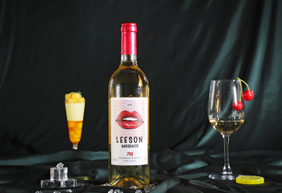 Yuncang Winery’s brand LEESON red wine s