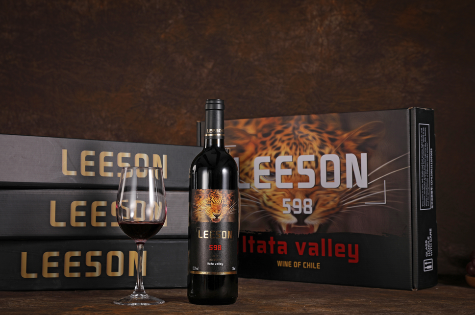 Yuncang winery's brand LEESON red wine s